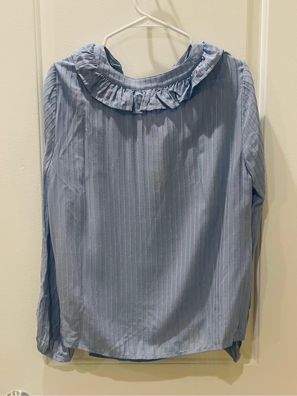 NEW…Halogen Ruffle-Trim Blouse - Picture 6 of 6